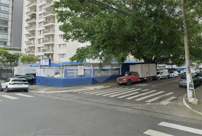 Terreno com 1 quartos à venda ou para locação em Campo belo - SP