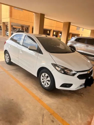 Chevrolet Onix Hatch LT 1.0 8V Flex Mec. 4P 2018