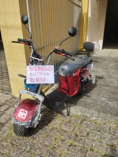Moto elétrica H6 nova , tem 4 cores a disposição vermelha, azul, verde camuflada e grafite