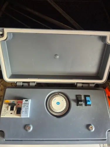 Central comando piscina igui