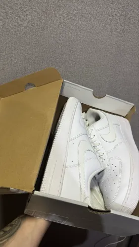 Tênis Nike Air Force 1 - Tamanho 43