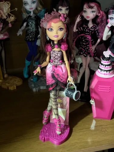 Briar Beauty ever after high w1