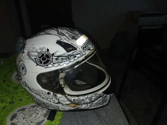 Capacete