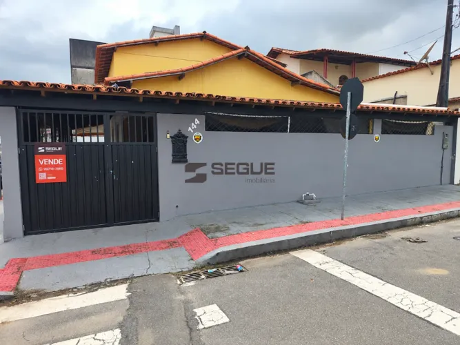 Casa para alugar em Serra, Parque Residencial Laranjeiras, com 6 quartos, com 450 m²