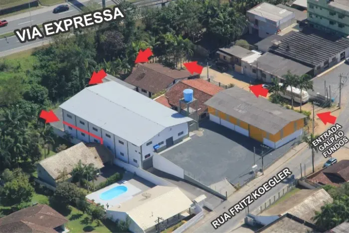 Galpão 250m2 Bairro Fortaleza - fundos da via expressa