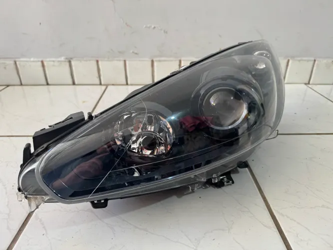 Farol Esquerdo Peugeot 308 CC Roland Garros RCZ Phase 2