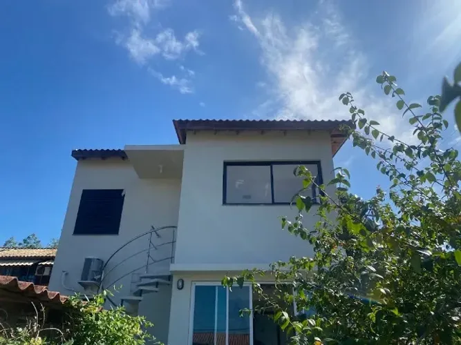 Imóvel novo 1º piso 1 dormitorio pertinho da praia do Campeche leste