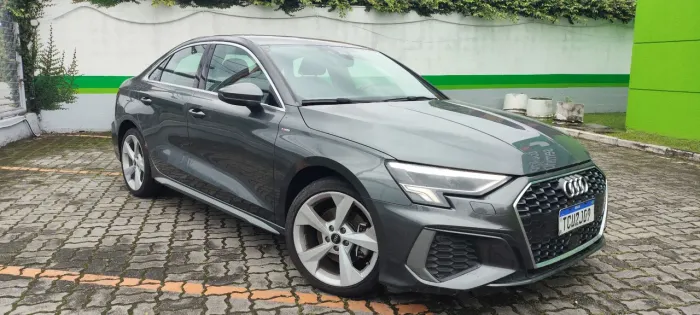 Audi A3 Sedan S-line 2.0 TFSI S-tronic 2024
