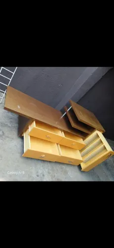 Vendo esse rack antigo muito lindo bem pensado com portas CDs e 4 gavetas muito lindo