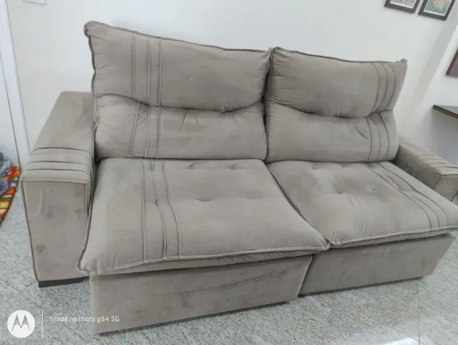 Vendo sofá semi novo pouco tempo uso