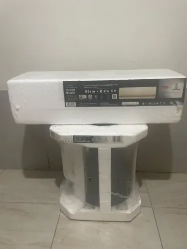 Ar-condicionado 12.000 BTUs Novo LACRADO Split Hi Wall TCL Elite GV TAC-12CSGV-INV