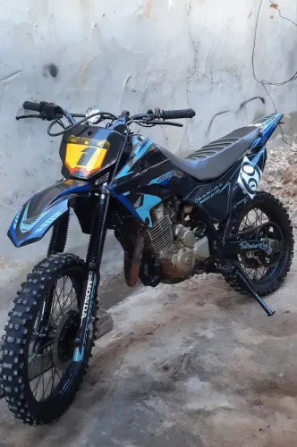 Honda 250 c atrasada pra trilha interior