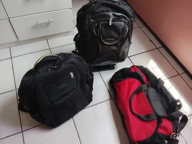 KIT DE MALAS E MOCHILA 3 UNIDADES POR 150