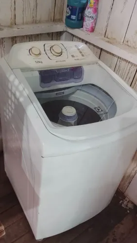 Vendo uma máquina faz tudo em perfeito estado