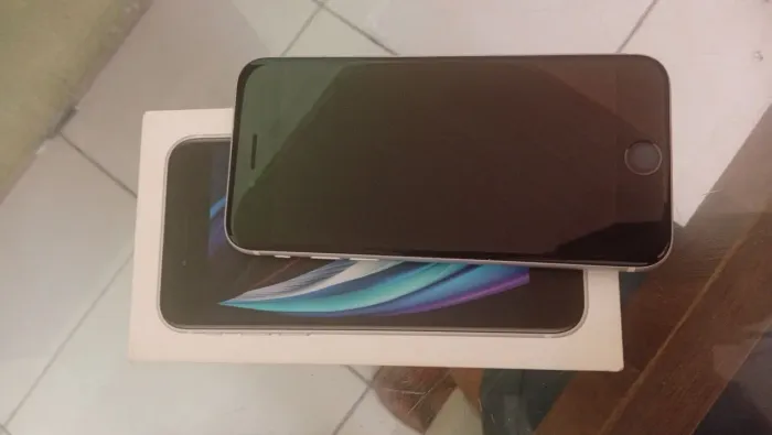iPhone Se 2 geração 64gb 3gb ram