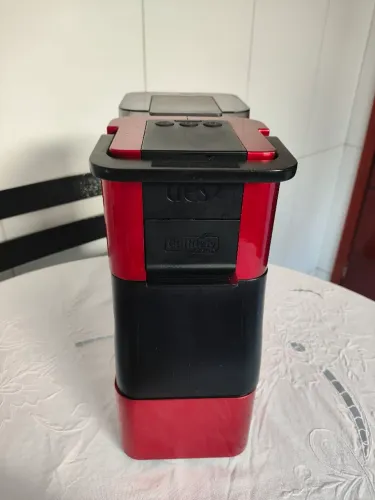 Cafeteira expresso TRES CORAÇÕES vermelha