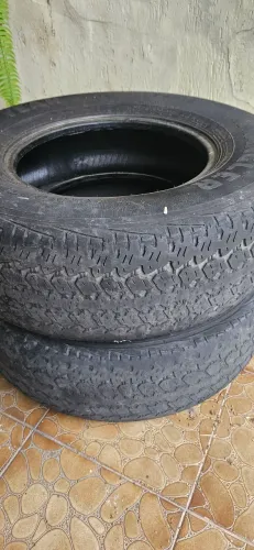 Pneu 235 75r15
