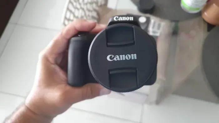 Canon SL2 + Lente - Muito Nova | Oportunidade Única ?