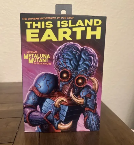 Action figure neca Ultimate filme Guerra entre os planetas, de 1955, filme cult peça Rara