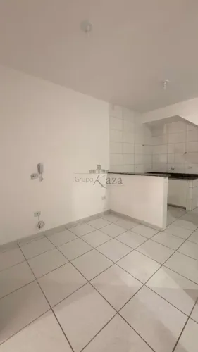 Casa Kitnet - Jardim Satélite - 2 Dormitórios - 44m².