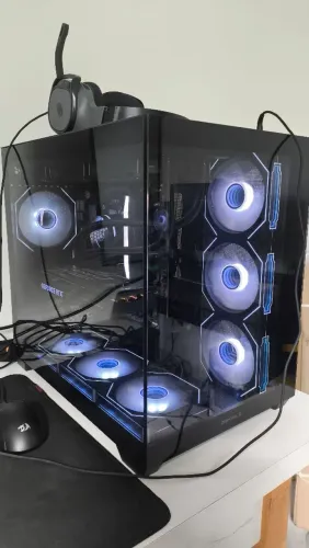 vendo Pc muito forte pra trabalho e jogos