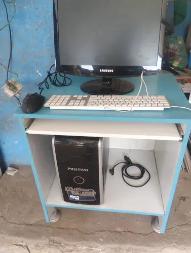 Vendo um computador motivo Intel completo em perfeito estado de funcionamento