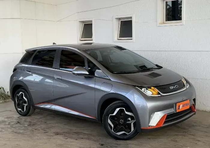 BYD Dolphin EV (Elétrico) 2025