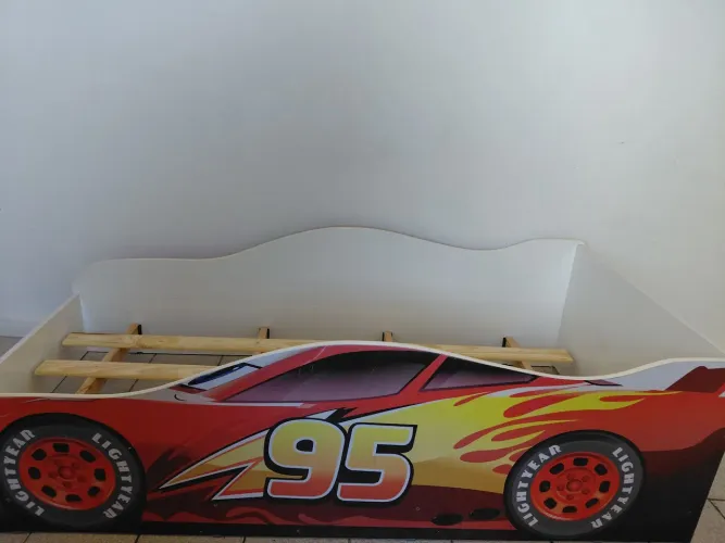 Vendo cama carro