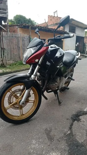 Único dono moto boa econômica e revisada