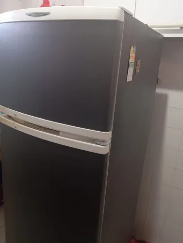 geladeira COM DEFEITO
