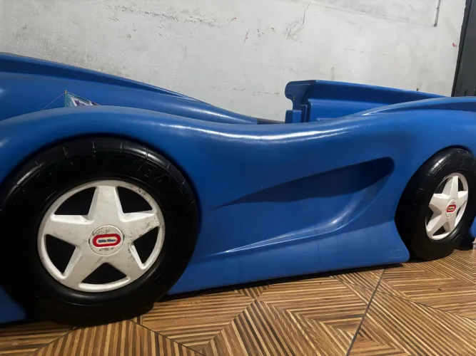 Cama infantil carro