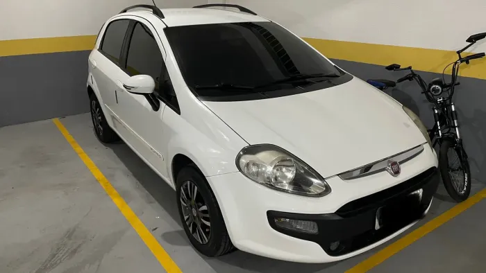 Fiat Punto Attractive 1.4 Fire Flex 8V 5P 2015