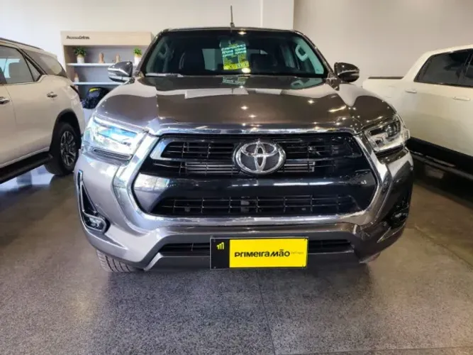 Toyota Hilux CD SRV 4X4 2.8 TDI Diesel Aut. 2025