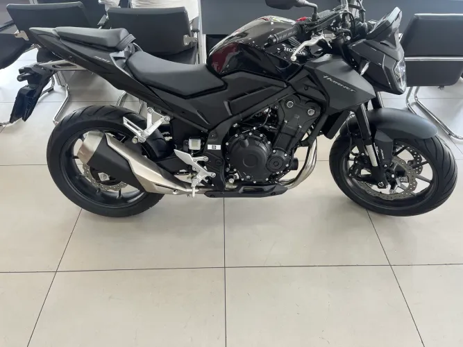 Cb500 hornet zero km emplacada