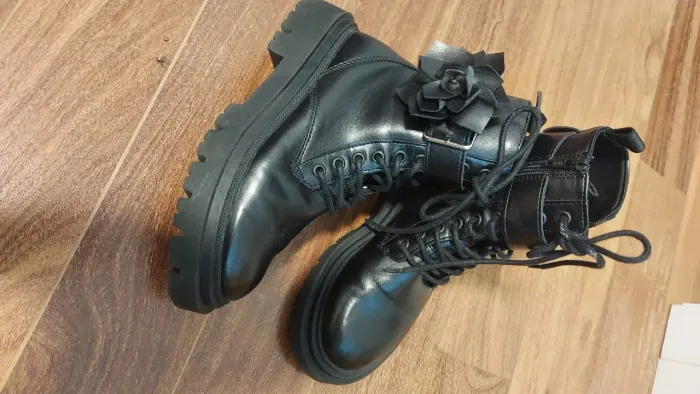 Bota cuturno Zara Nro 32