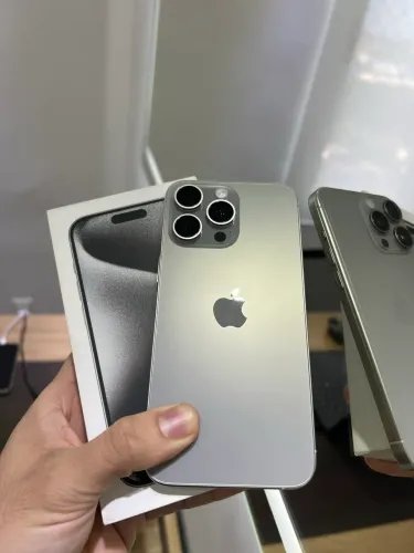iPhone 15 pro Max 