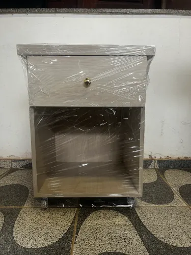 Criado mudo ou bancada de cama 