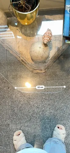 Mesa de Centro em Pedra Natural e Vidro Temperado 1,35m