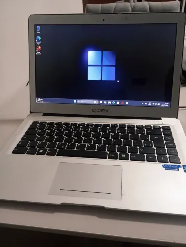 Notebook Qbex Ultrabook i5