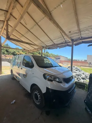 Peugeot Expert Business Pack 1.6 Turbo Diesel 2021