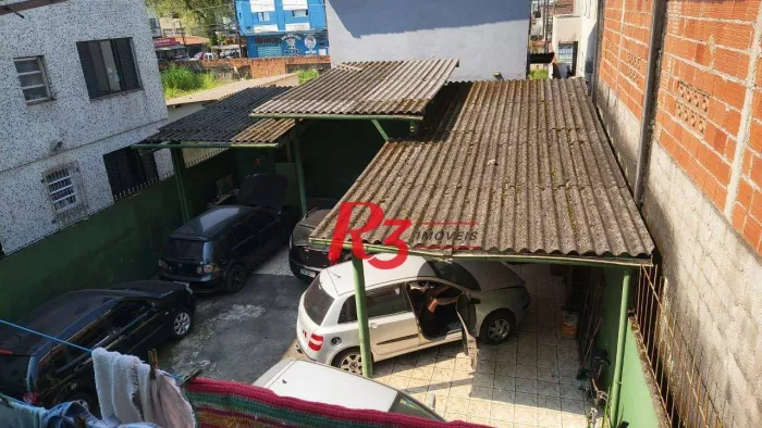 Sobrado com 2 dormitórios à venda, 303 m² por R$ 880.000,00 - Vila Nova - Cubatão/SP
