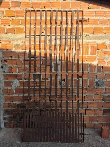 PORTÃO DE FERRO