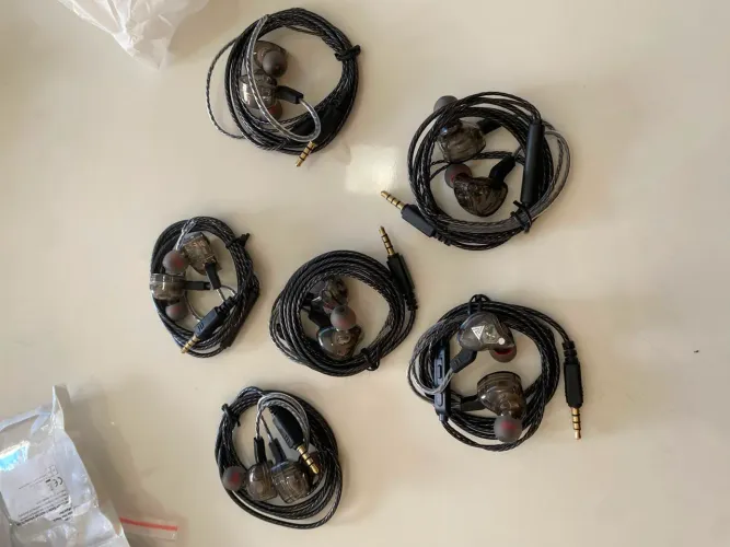Fone de ouvido QKZ - pra vender logo