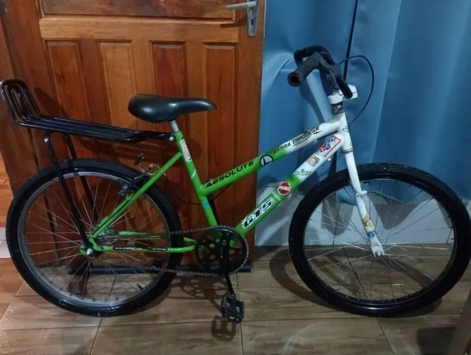 Bicicleta aro 24 montadinha 