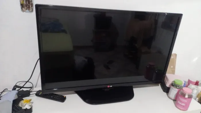 Tv LG 32 polegadas e aparelho