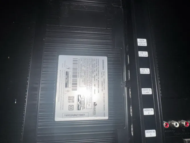 Tv retirada peças