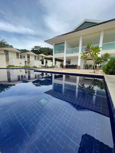 CASA EM CONDOMÍNIO FECHADO 