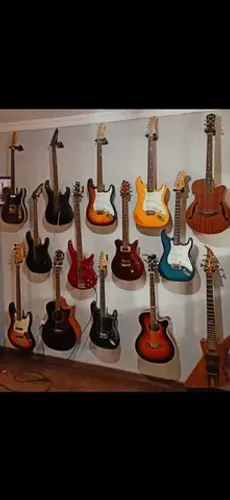 Guitarra, baixo, violão, amplificador e pedais