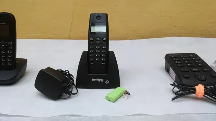 Telefones, com e sem fio, varios, 110v, bom.estado.