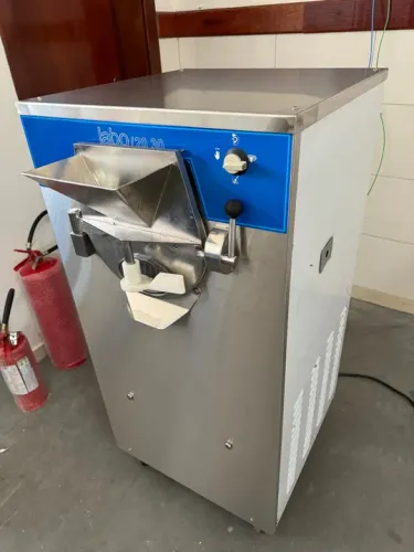 Produtora de gelato Carpigiani labo 2030